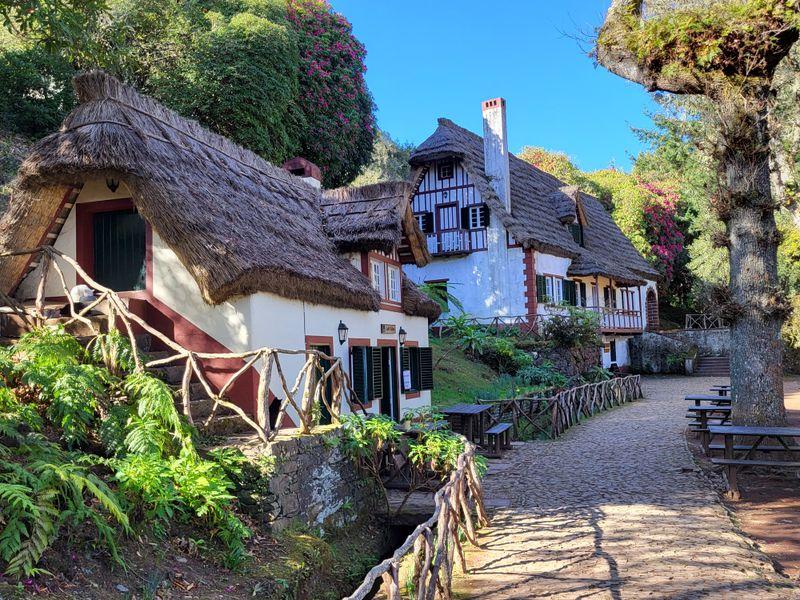 Caldeirao Verde Levada Transport - view 6