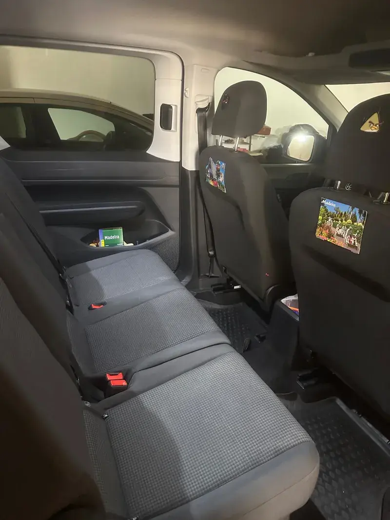 VW Caddy 2025 spacious rear passenger seating